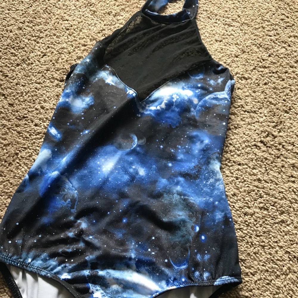 Iheartraves bodysuit